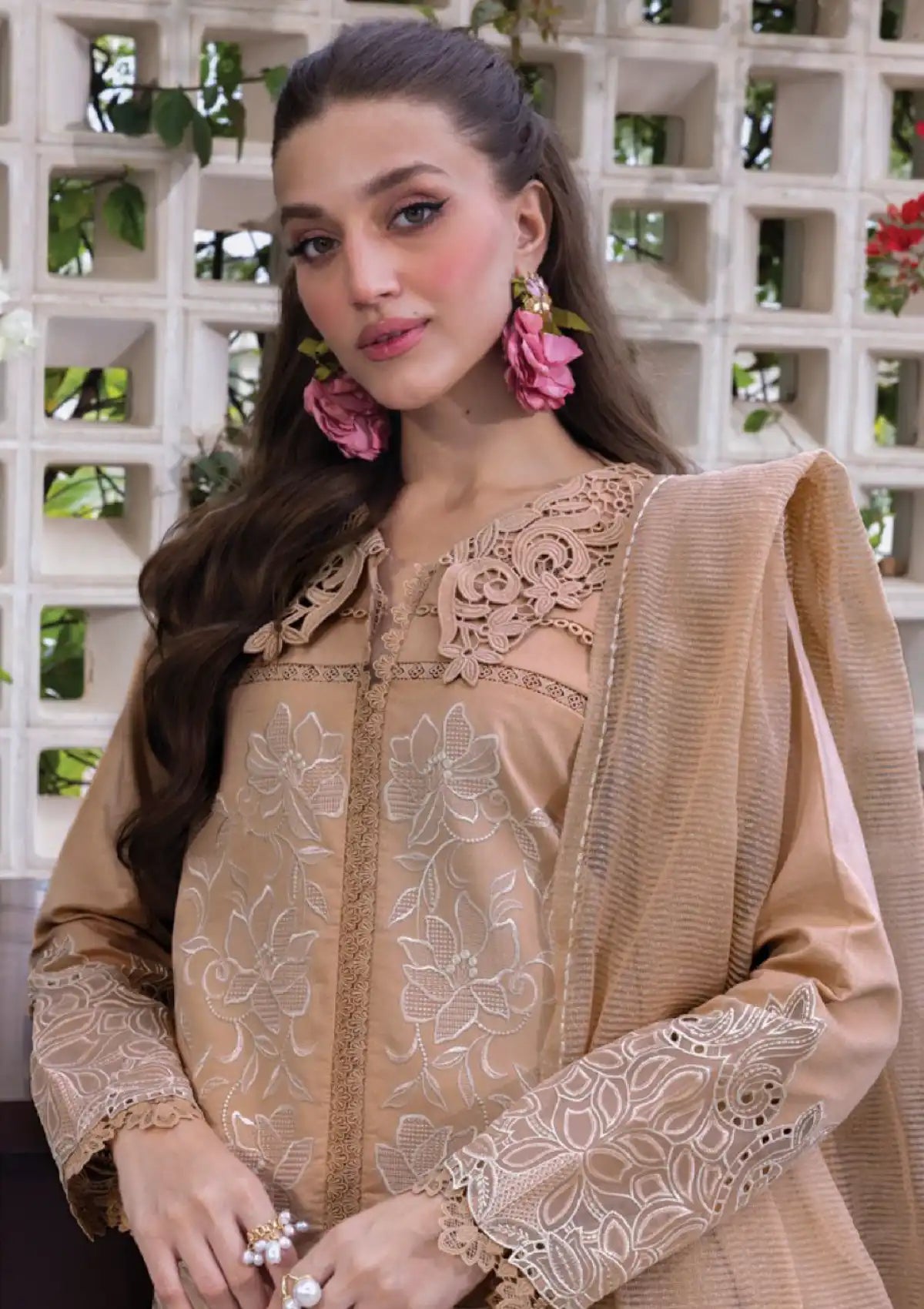 mohsin-saeed-fabrics-designer-daily-wear-formal-and-wedding-suits-within-budget-This-product-is-from-rang-rasiya-carnation25-d-13-is-available-on-Mohsin-saeed-fabrics-website.
