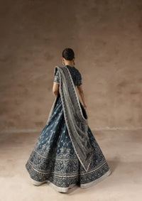 mohsin-saeed-fabrics-designer-daily-wear-formal-and-wedding-suits-within-budget-This-product-is-from-imran-ramzan-eblouir25-reve-sarcelle-is-available-on-Mohsin-saeed-fabrics-website.