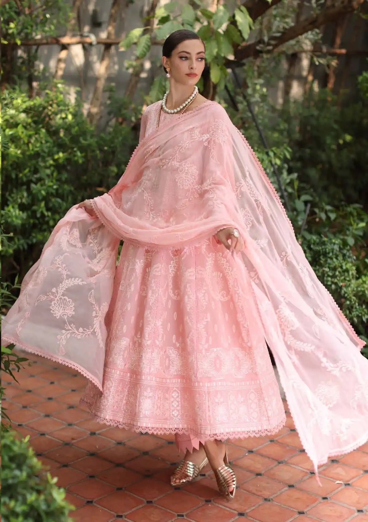 mohsin-saeed-fabrics-is-selling-online-and-in stores-Luxury-daily-wear-wedding-wear-formal-wear-in-budgeted-price-This-product-is-from-riaz-arts-riwayat-emb-lawn25-rl-01-is-available-on-Mohsin-saeed-fabrics-website.