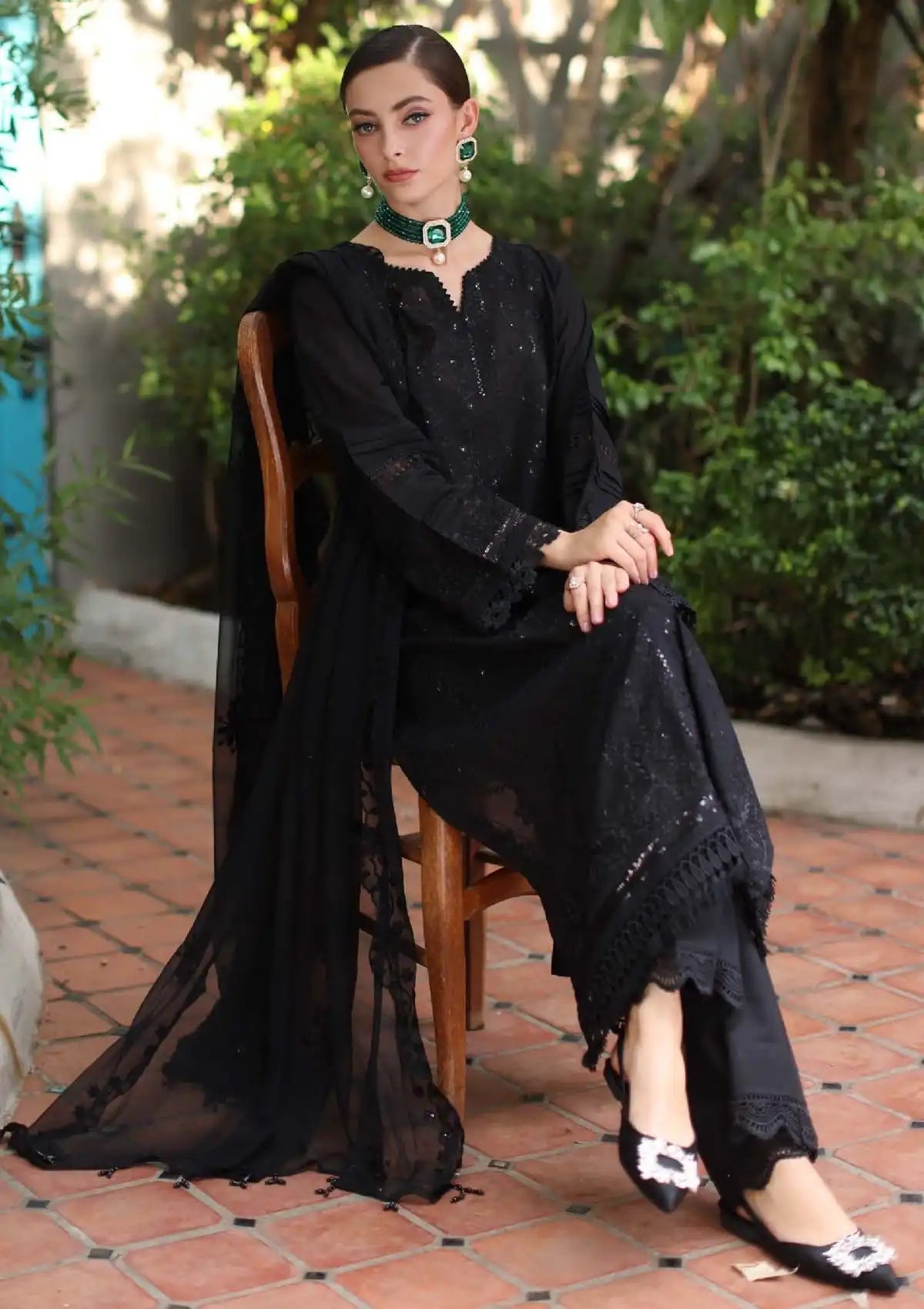 mohsin-saeed-fabrics-is-selling-online-and-in stores-Luxury-daily-wear-wedding-wear-formal-wear-in-budgeted-price-This-product-is-from-riaz-arts-riwayat-emb-lawn25-rl-07-is-available-on-Mohsin-saeed-fabrics-website.