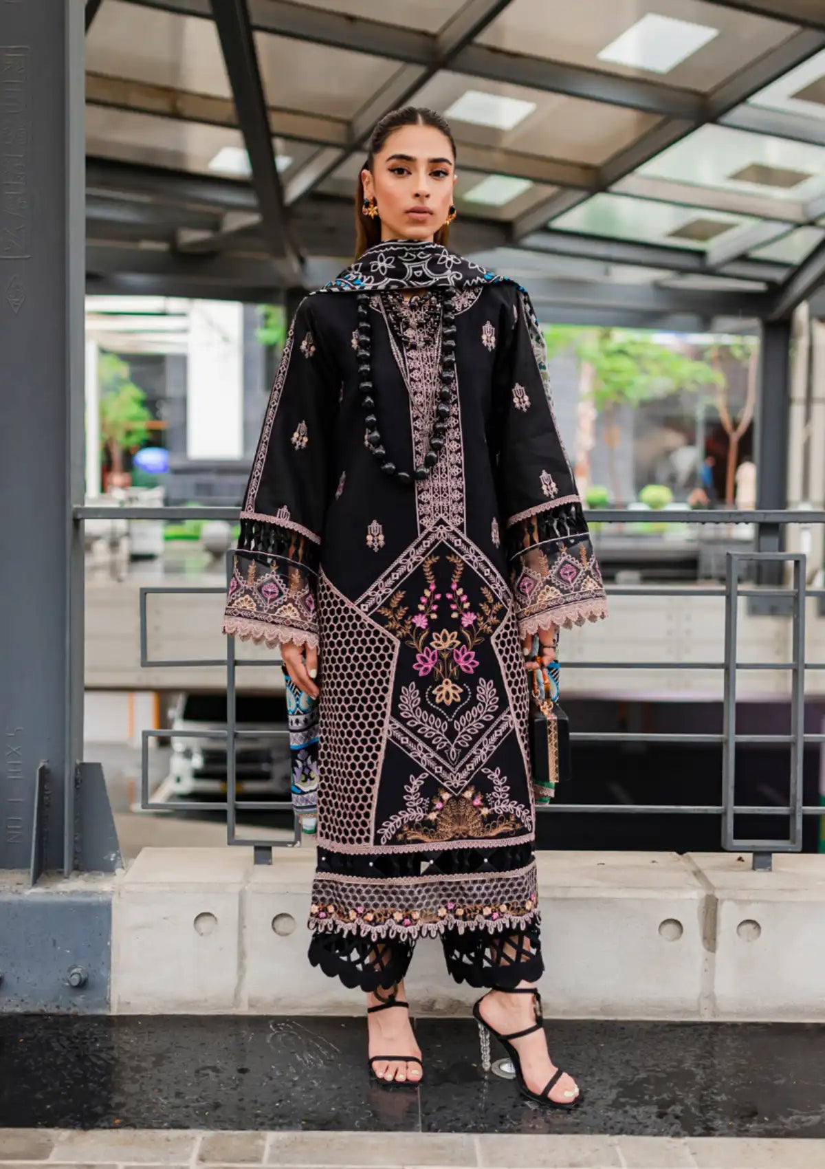 Parishay Riwayat Winter'23 LP-10 - Mohsin Saeed Fabrics