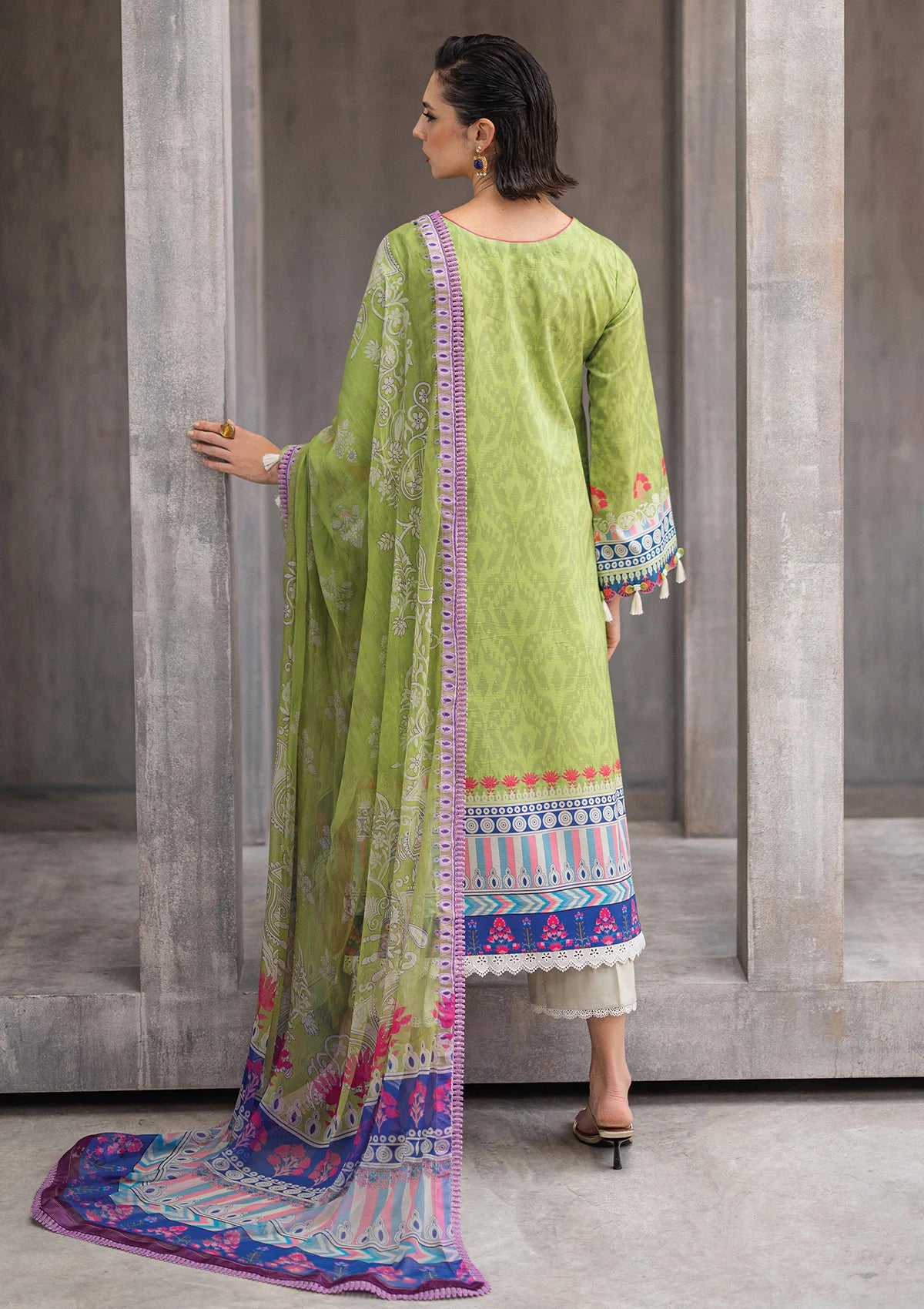 Roheenaz Azalea Printed Lawn'24 RNZ-08B - Mohsin Saeed Fabrics