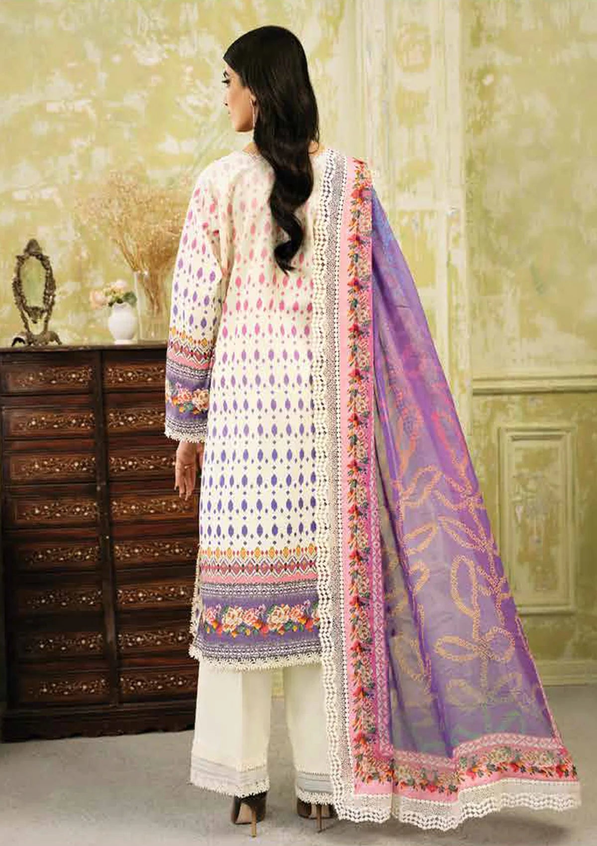 Roheenaz Flora Printed Lawn'24 RNP-06B-EVANGELINE - Mohsin Saeed Fabrics