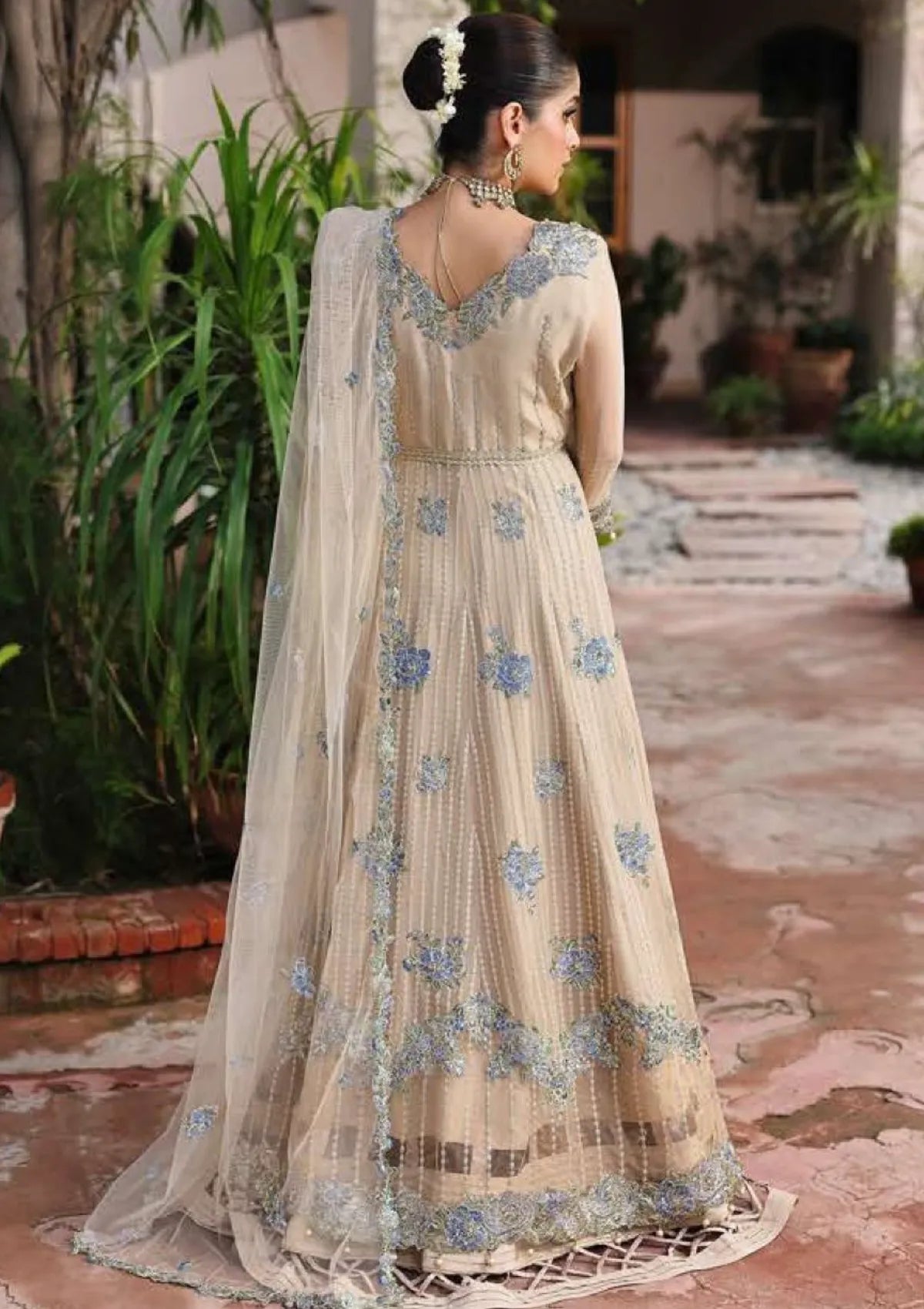 mohsin-saeed-fabrics-affordable-luxury-outfits-for-daily-formal-and-wedding-wear-This-product-is-from-roheenaz-aangan-luxury-chiffon25-d-06-sehrish-is-available-on-Mohsin-saeed-fabrics-website.