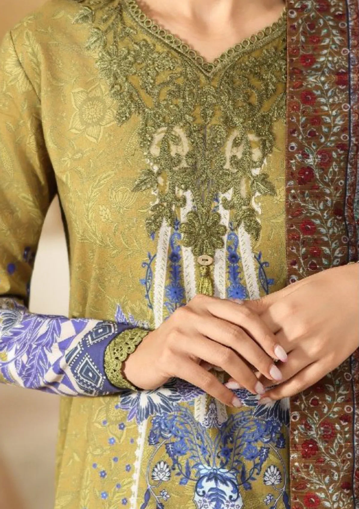 mohsin-saeed-fabrics-luxury-fashion-collection-daily-wear-wedding-and-formal-in-budget-This-product-is-from-roheenaz-pareesa-printed-cambric25-mirha-is-available-on-Mohsin-saeed-fabrics-website.