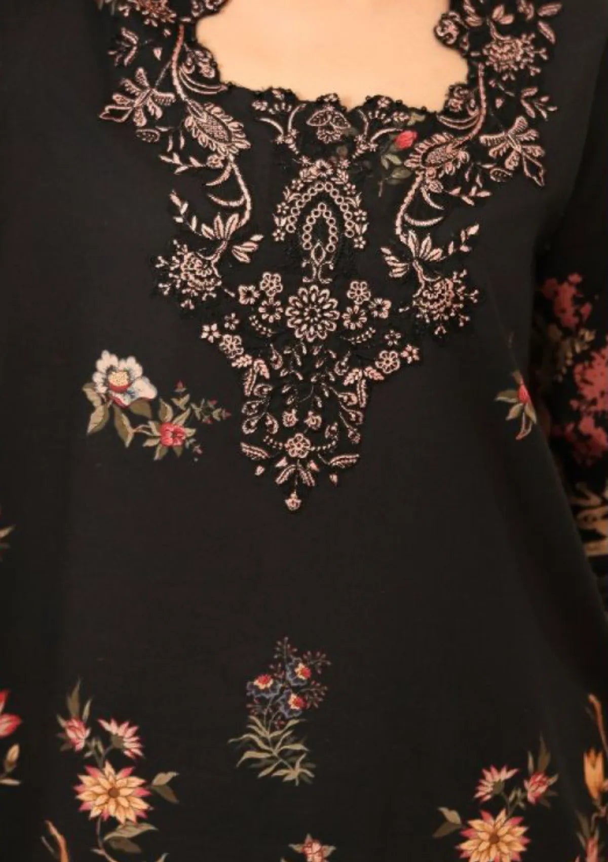 mohsin-saeed-fabrics-luxury-fashion-collection-daily-wear-wedding-and-formal-in-budget-This-product-is-from-roheenaz-pareesa-printed-cambric25-zaima-is-available-on-Mohsin-saeed-fabrics-website.