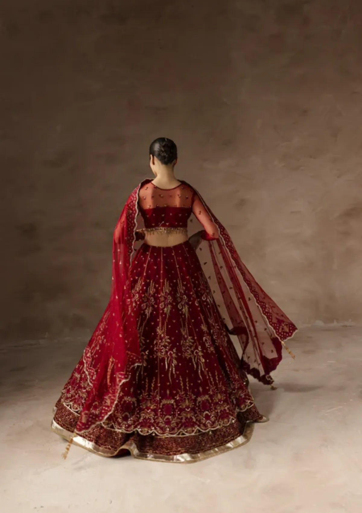 mohsin-saeed-fabrics-designer-daily-wear-formal-and-wedding-suits-within-budget-This-product-is-from-imran-ramzan-eblouir25-rose-d-amour-is-available-on-Mohsin-saeed-fabrics-website.