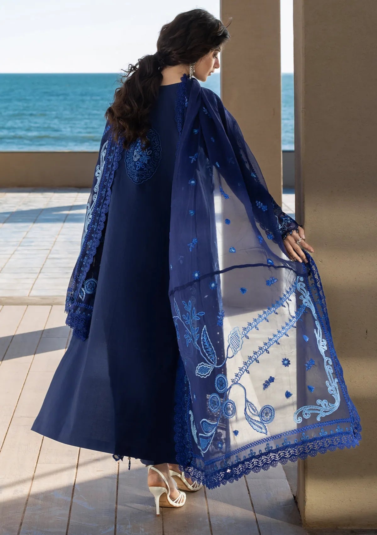 Mahnur Sirene Luxury Lawn'26 S-15