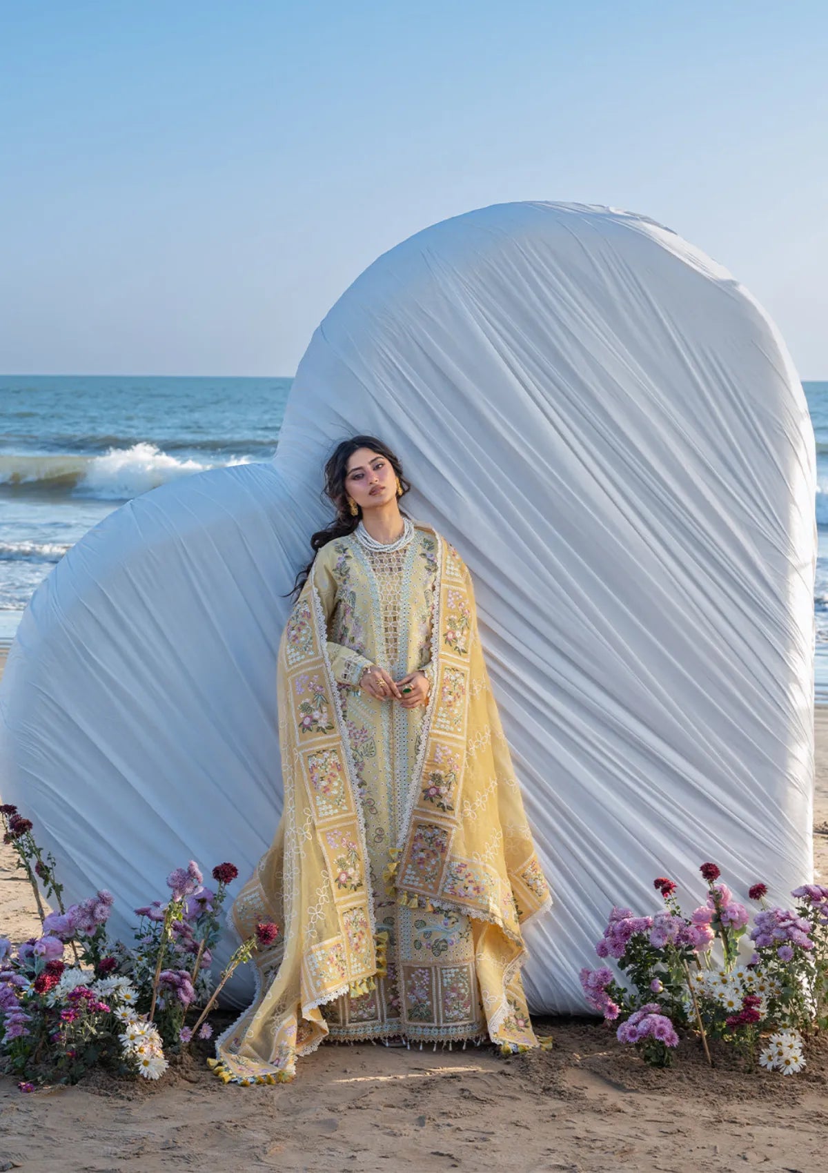 Mahnur Sirene Luxury Lawn'26 S-02