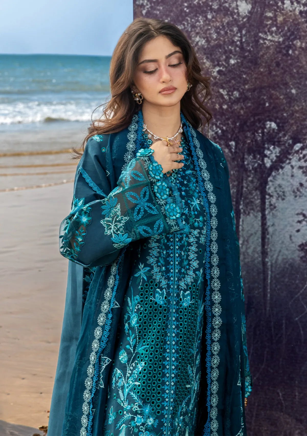 Mahnur Sirene Luxury Lawn'26 S-04