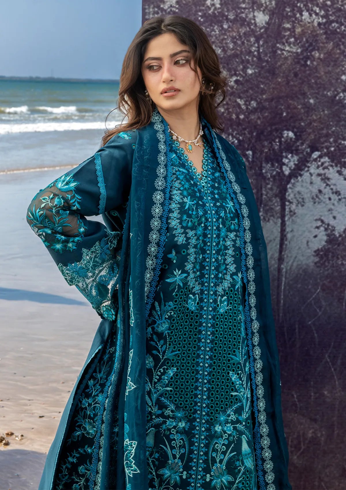 Mahnur Sirene Luxury Lawn'26 S-04