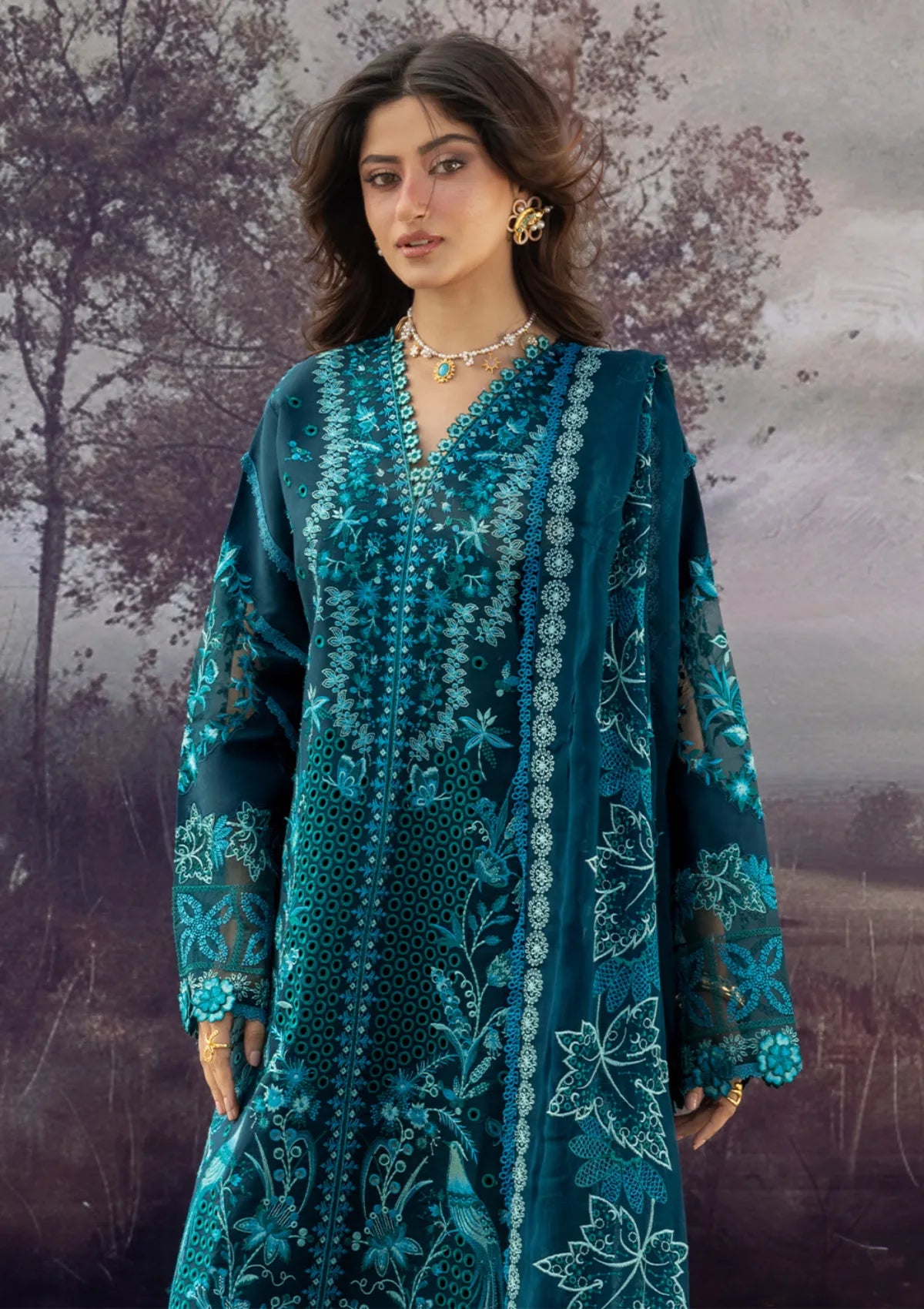 Mahnur Sirene Luxury Lawn'26 S-04