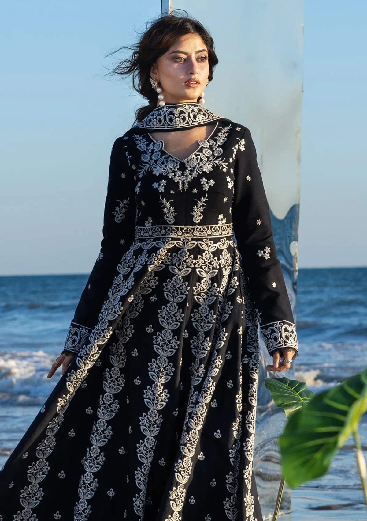 Mahnur Sirene Luxury Lawn'26 S-05