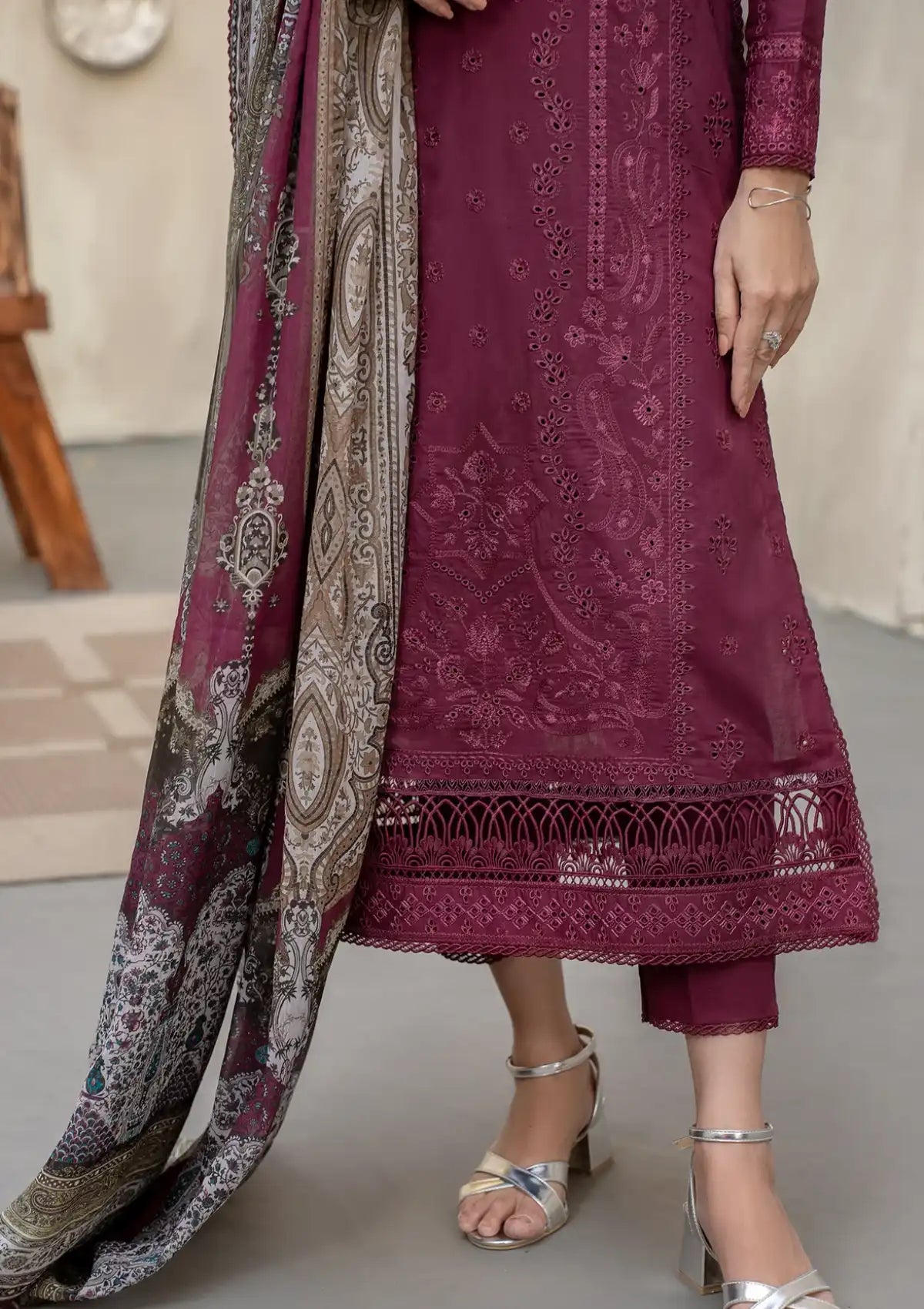 Zarif Festive Lawn'24 ZFL-01-RAHAA - Mohsin Saeed Fabrics