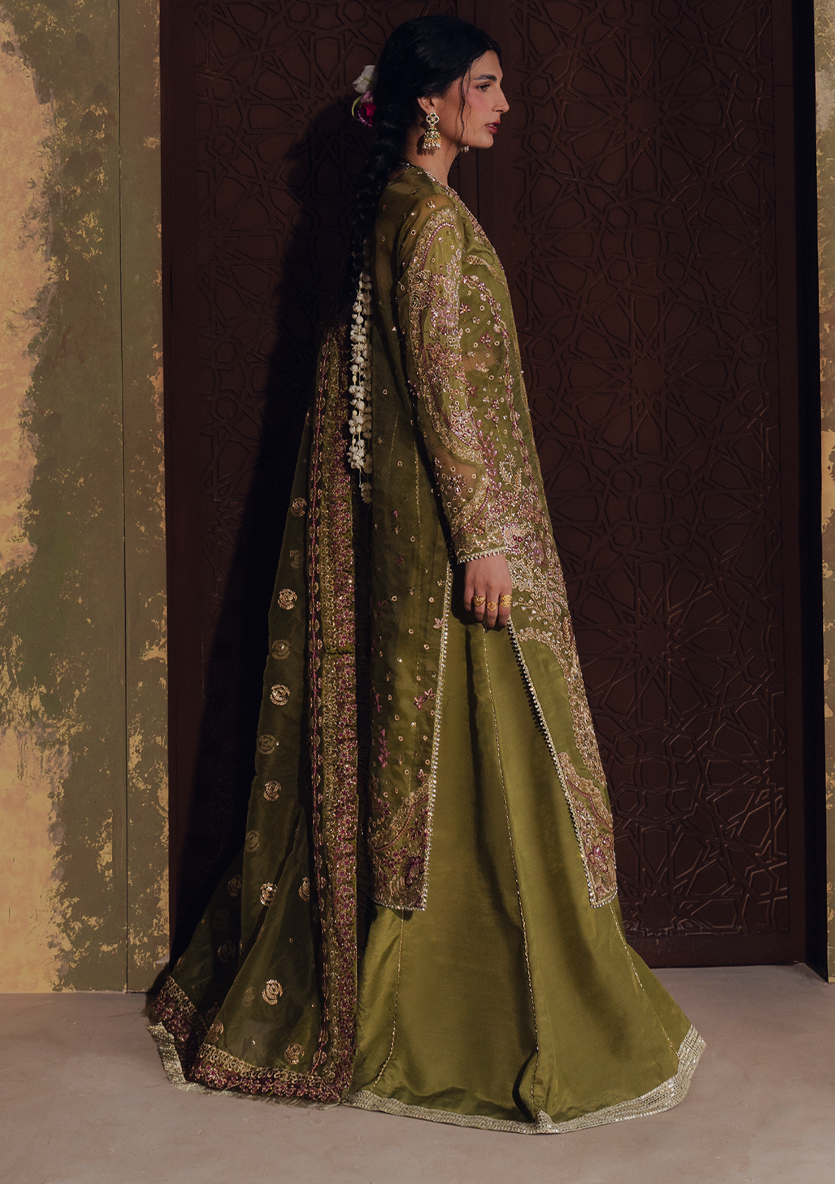 Zarposh Jahanara'26 -ZARMINA
