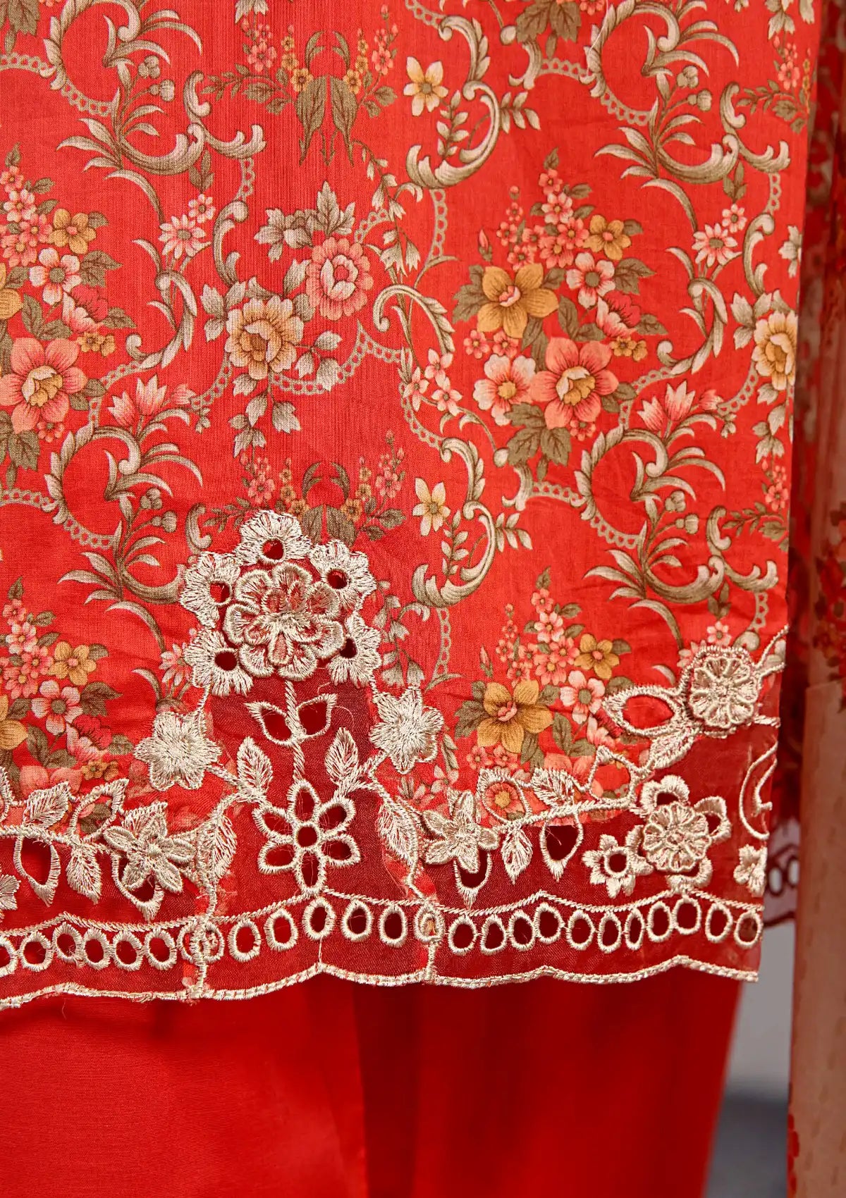 Sadabahar Cutwork Pret Lawn'24 Vol-01 D-08 - Mohsin Saeed Fabrics