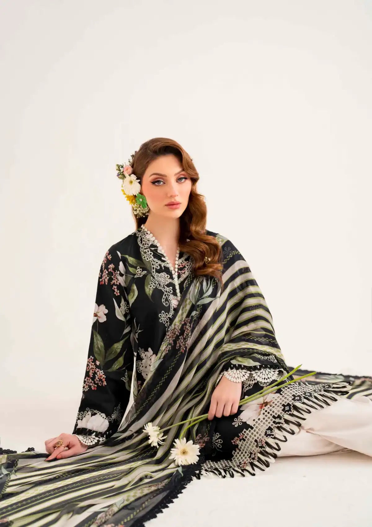 Sable Vogue Lila Lawn'24 SAL-03