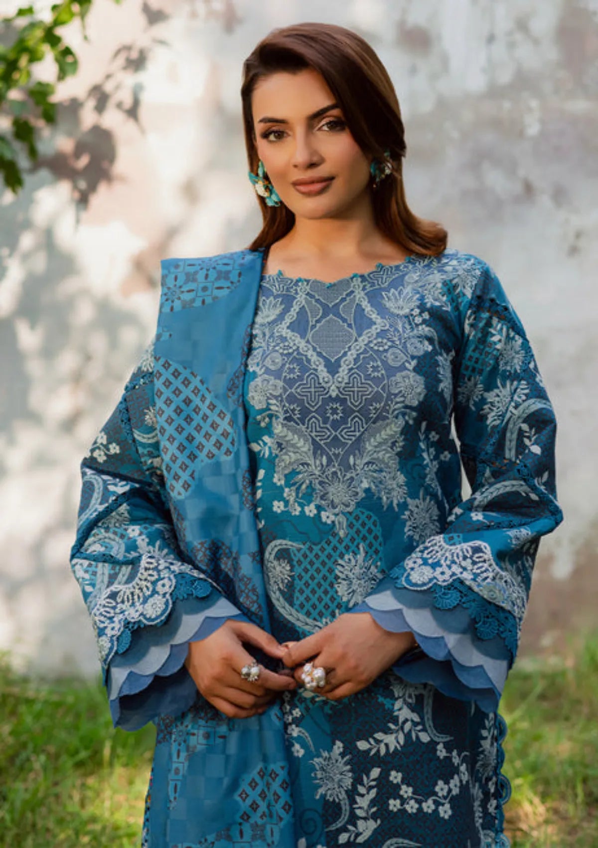 Parishay Rang e Sarma Khaddar'25 SAR-01