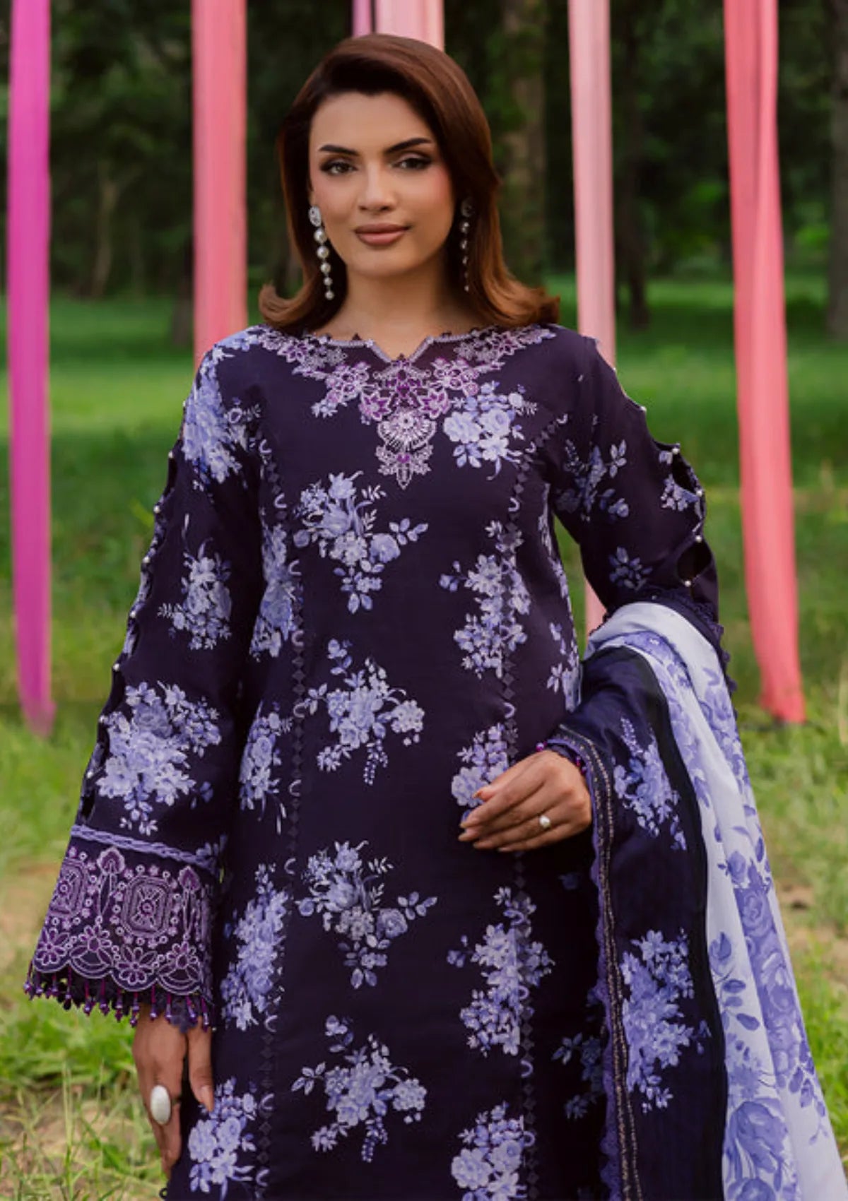 Parishay Rang e Sarma Khaddar'25 SAR-04