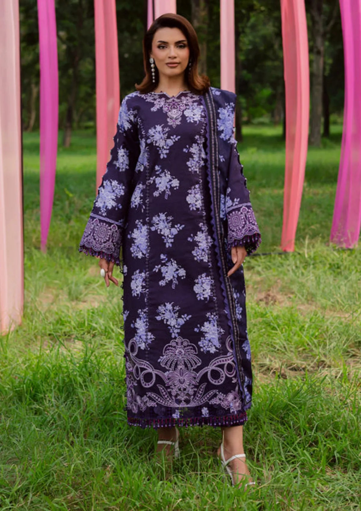 Parishay Rang e Sarma Khaddar'25 SAR-04