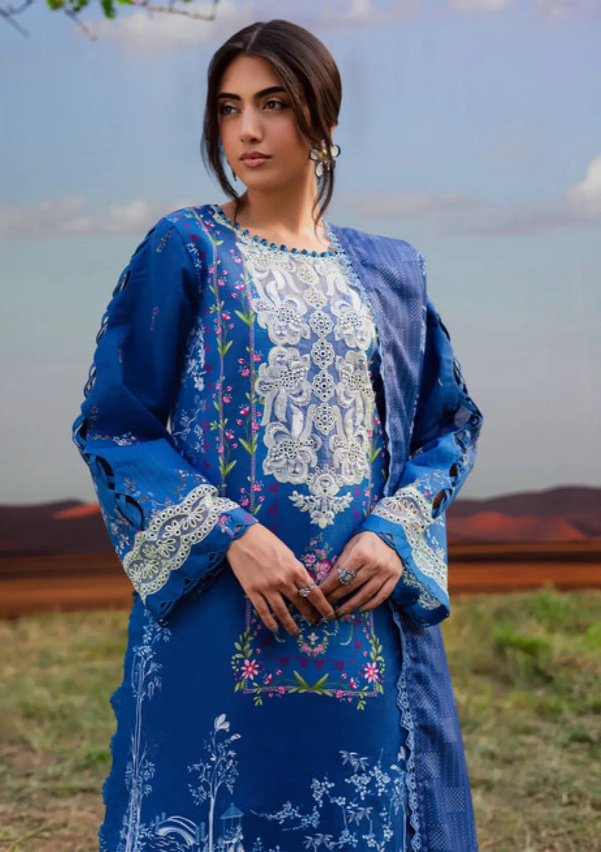 Parishay Rang e Sarma Khaddar'25 SAR-13