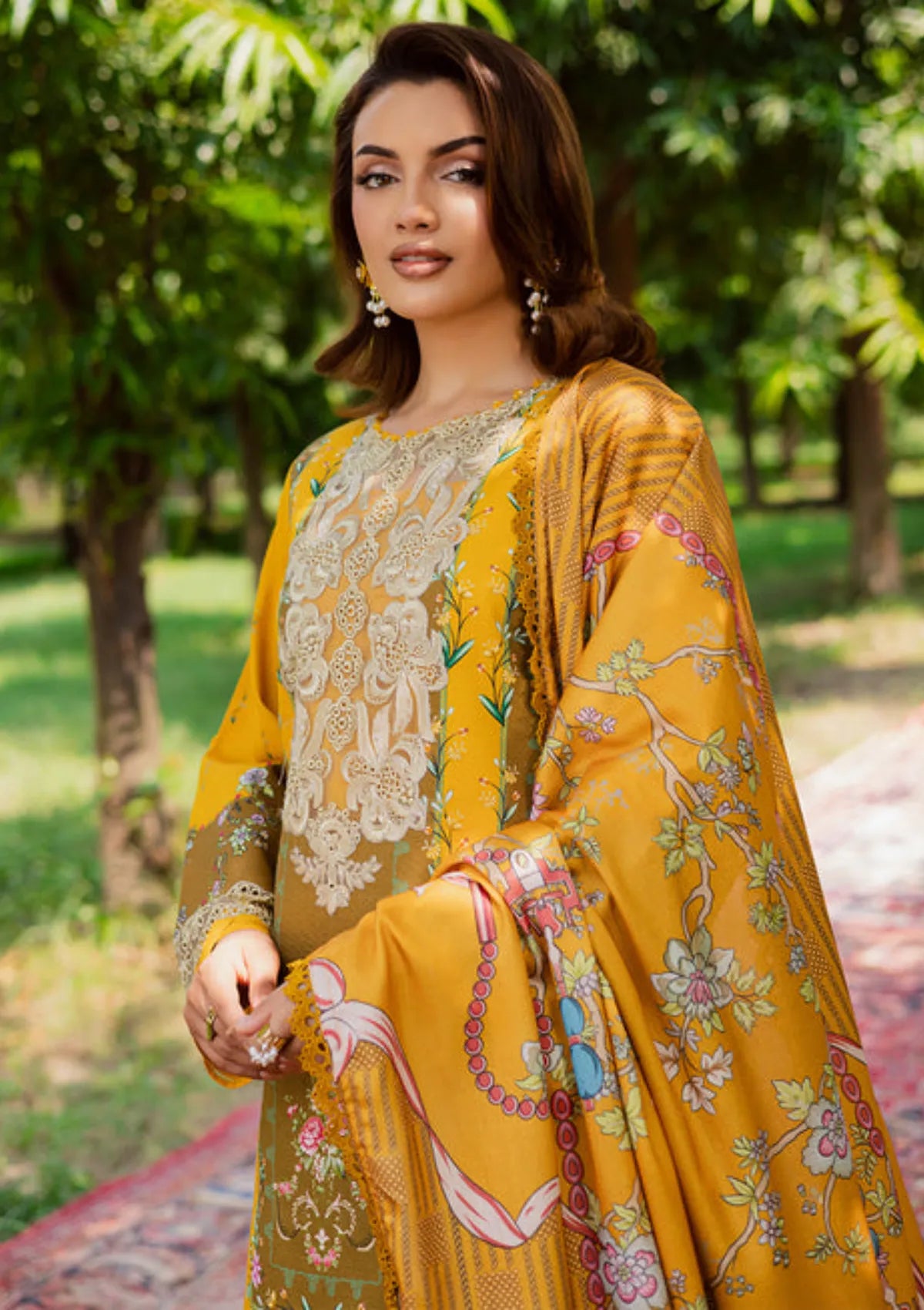 Parishay Rang e Sarma Khaddar'25 SAR-14