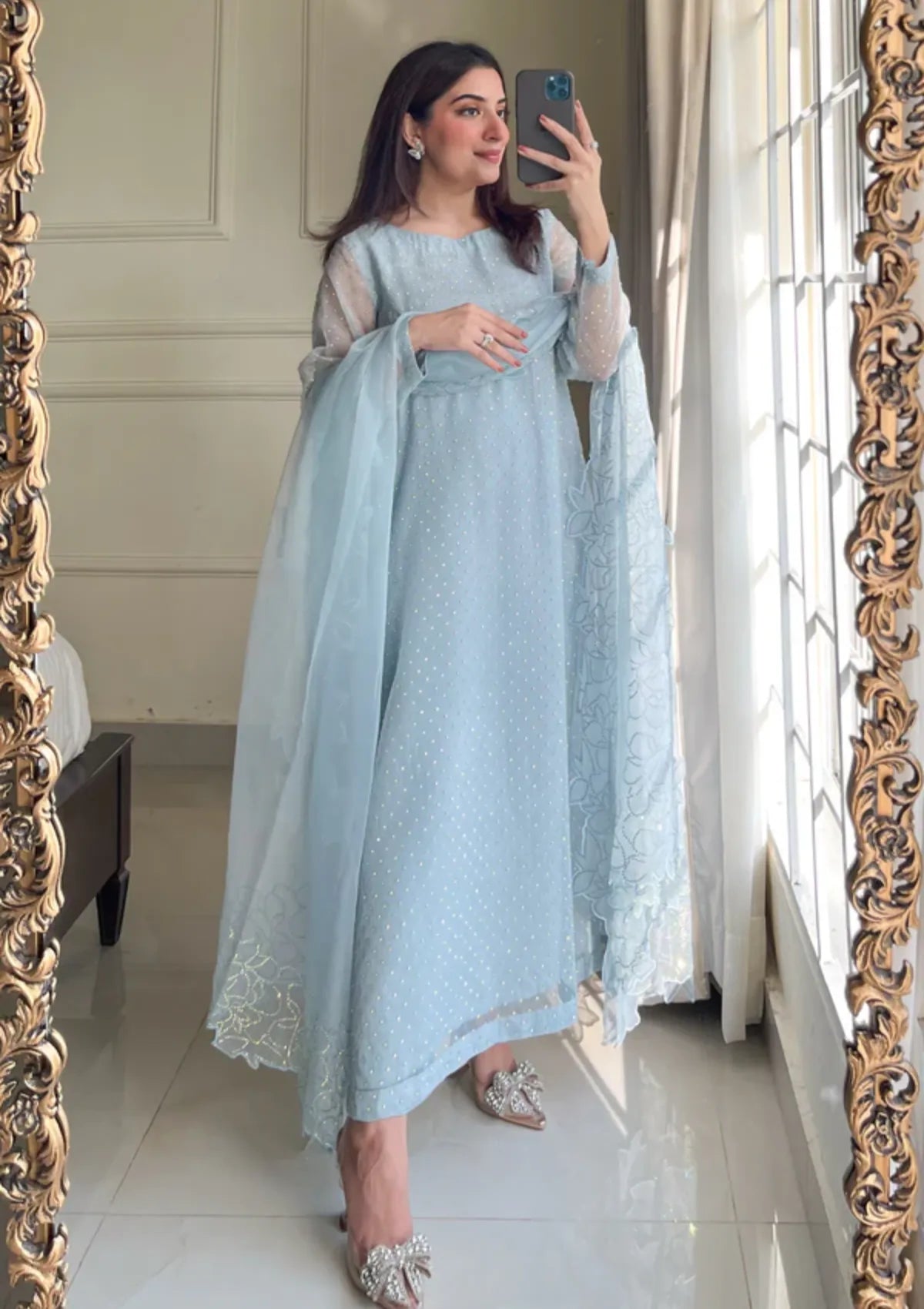 mohsin-saeed-fabrics-is-selling-online-and-in stores-Luxury-daily-wear-wedding-wear-formal-wear-in-budgeted-price-This-product-is-from-sidra-fahad-elianna25-sf-189-is-available-on-Mohsin-saeed-fabrics-website.