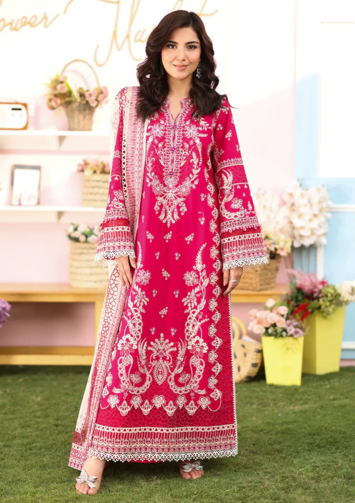 mohsin-saeed-fabrics-is-selling-online-and-in stores-Luxury-daily-wear-wedding-wear-formal-wear-in-budgeted-price-This-product-is-from-hayam-eid-luxury-lawn25-sl-90-basma-is-available-on-Mohsin-saeed-fabrics-website.