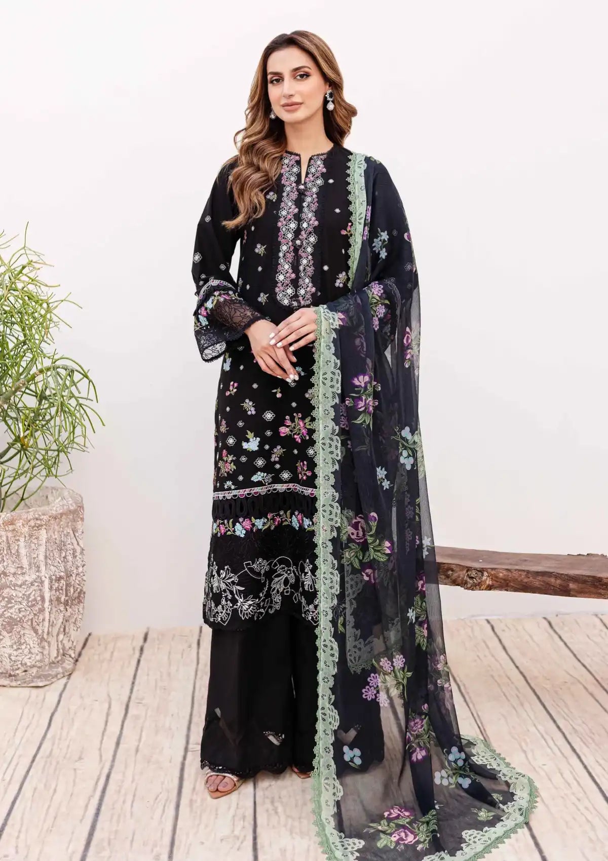 Sable Vogue Shiree Lawn'24 SSC-04 Aster - Mohsin Saeed Fabrics