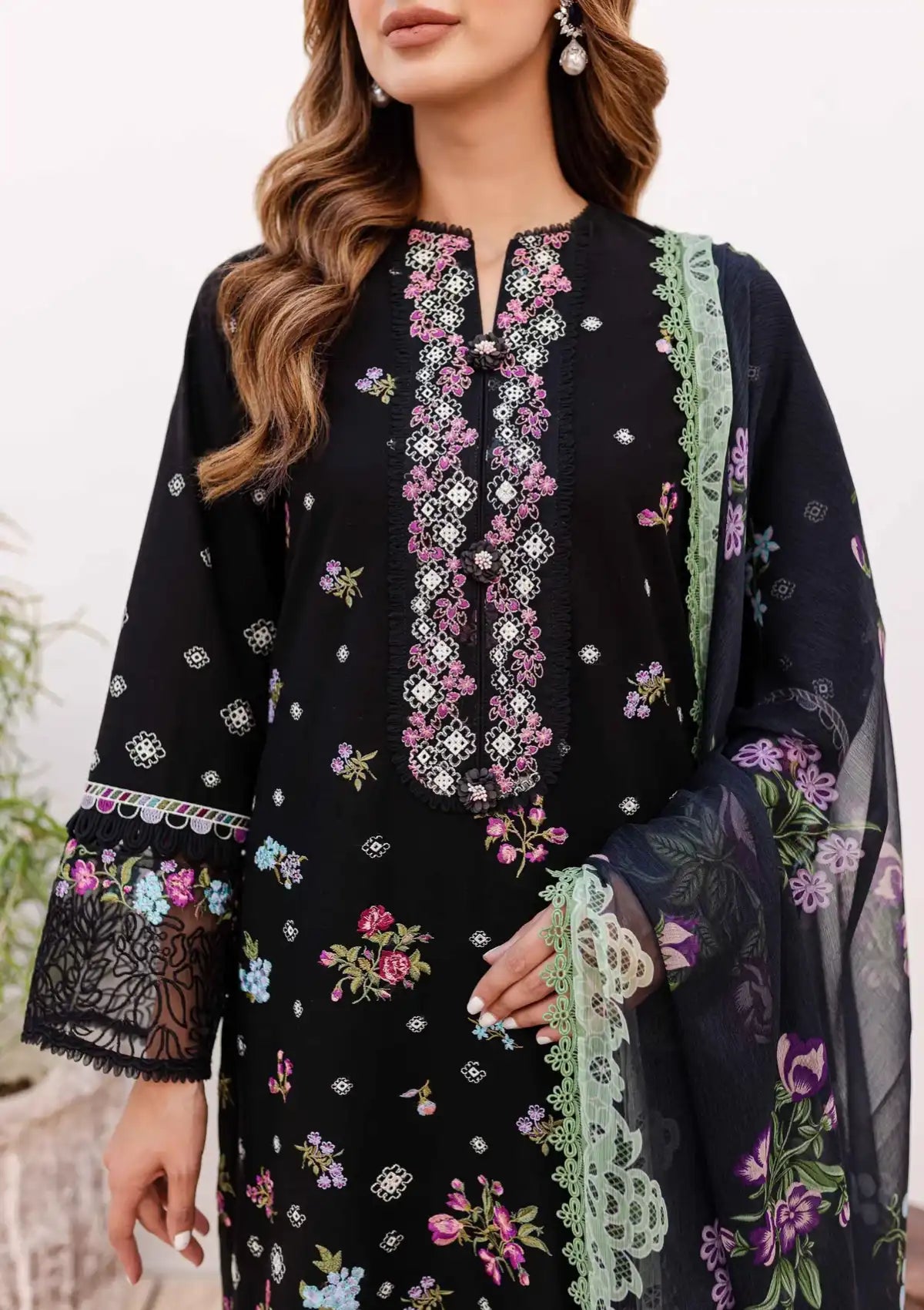 Sable Vogue Shiree Lawn'24 SSC-04 Aster - Mohsin Saeed Fabrics