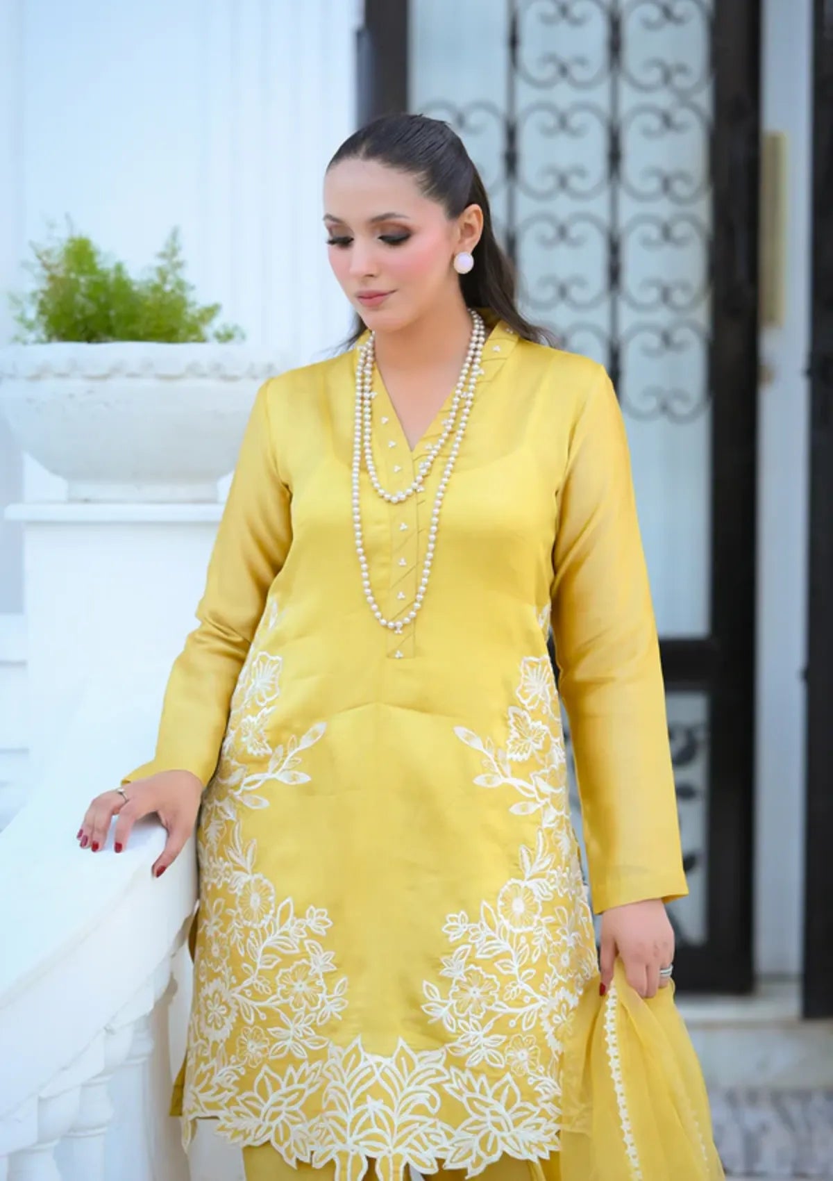 mohsin-saeed-fabrics-luxury-fashion-collection-daily-wear-wedding-and-formal-in-budget-This-product-is-from-sidra-fahad-eid-pret-silk25-sf-237-is-available-on-Mohsin-saeed-fabrics-website.