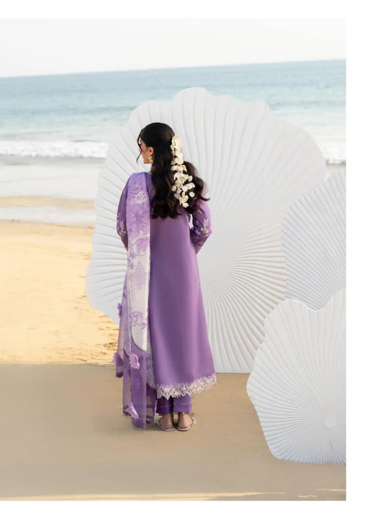 mohsin-saeed-fabrics-affordable-luxury-outfits-for-daily-formal-and-wedding-wear-This-product-is-from-aabyaan-saagar-luxury-lawn25-is-available-on-Mohsin-saeed-fabrics-website.