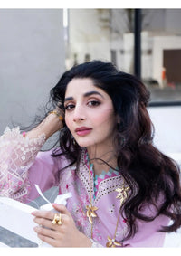mohsin-saeed-fabrics-affordable-luxury-outfits-for-daily-formal-and-wedding-wear-This-product-is-from-aabyaan-saagar-luxury-lawn25-is-available-on-Mohsin-saeed-fabrics-website.