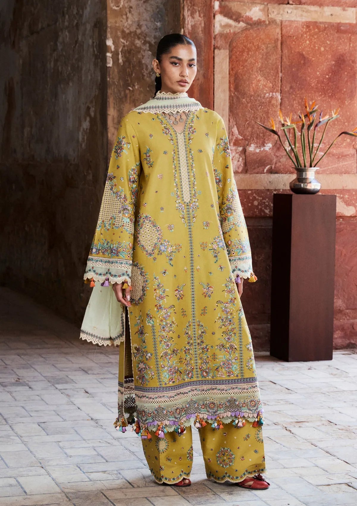 Hussain Rehar Zan Luxury Lawn'26 -Sari