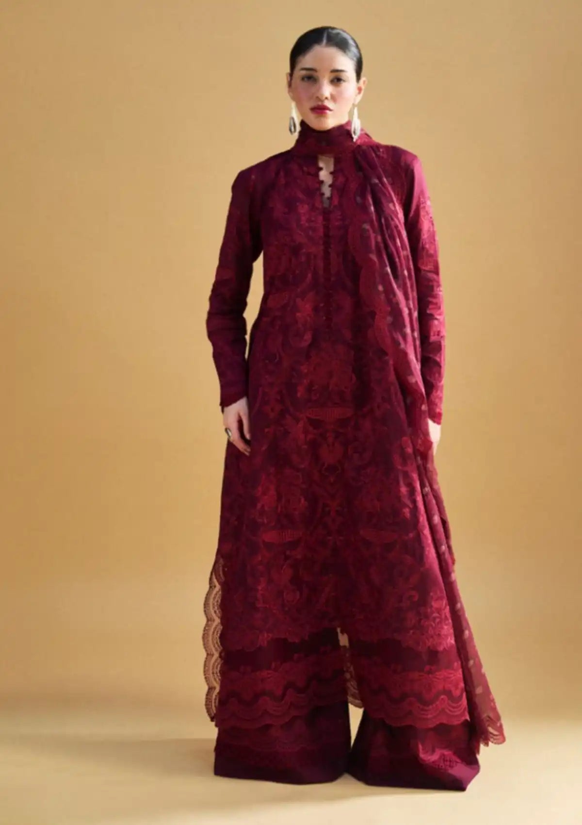 mohsin-saeed-fabrics-designer-daily-wear-formal-and-wedding-suits-within-budget-This-product-is-from-zara-shahjahan-satori-luxury-lawn25-d-9a-sei-is-available-on-Mohsin-saeed-fabrics-website.