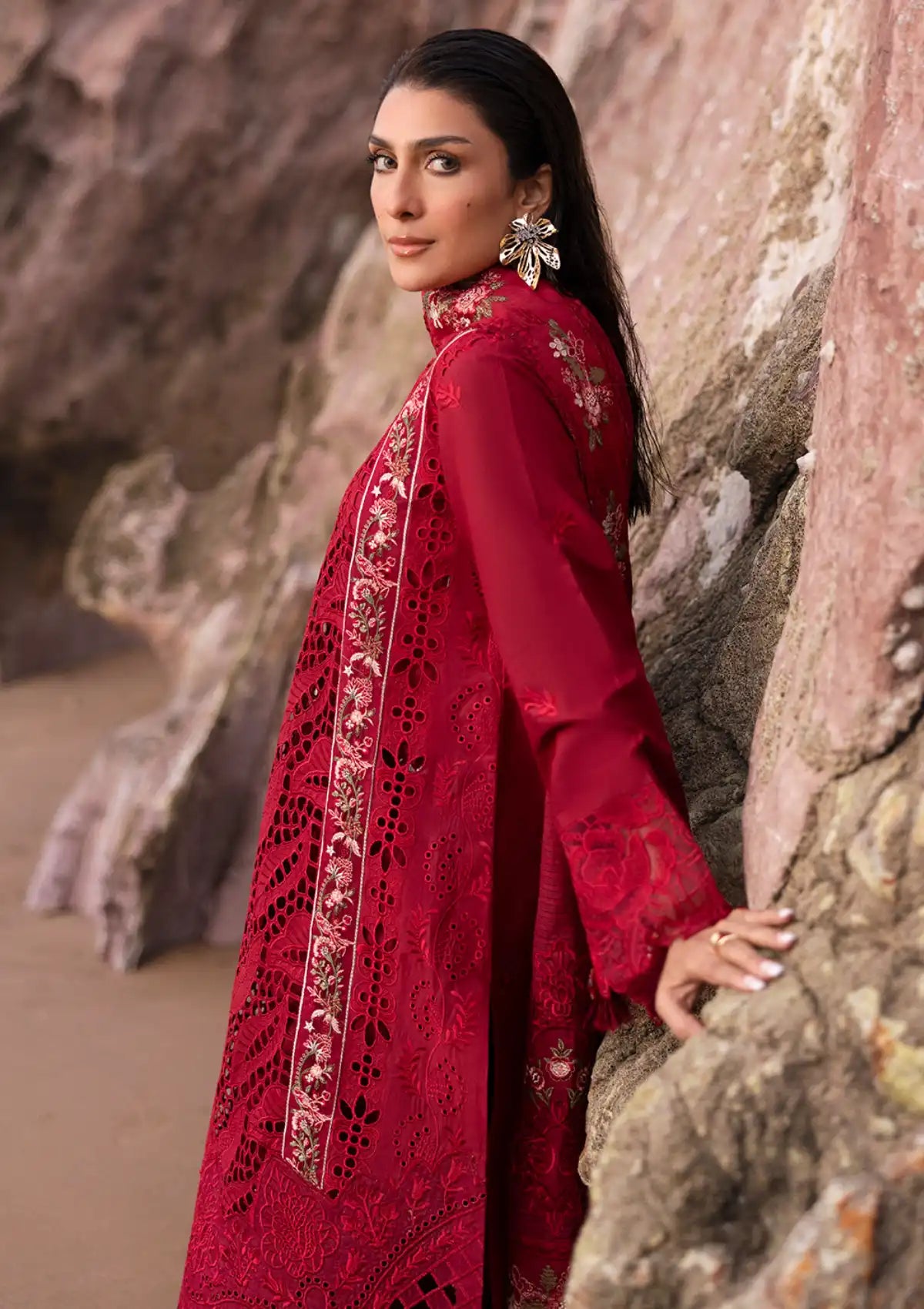 mohsin-saeed-fabrics-luxury-fashion-collection-daily-wear-wedding-and-formal-in-budget-This-product-is-from-mahnur-sirene-luxury-lawn25-d-02-a-scarlett-is-available-on-Mohsin-saeed-fabrics-website.