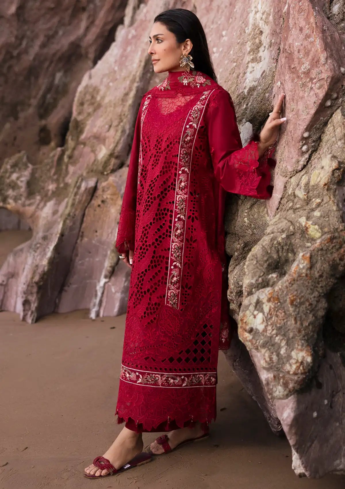 mohsin-saeed-fabrics-luxury-fashion-collection-daily-wear-wedding-and-formal-in-budget-This-product-is-from-mahnur-sirene-luxury-lawn25-d-02-a-scarlett-is-available-on-Mohsin-saeed-fabrics-website.