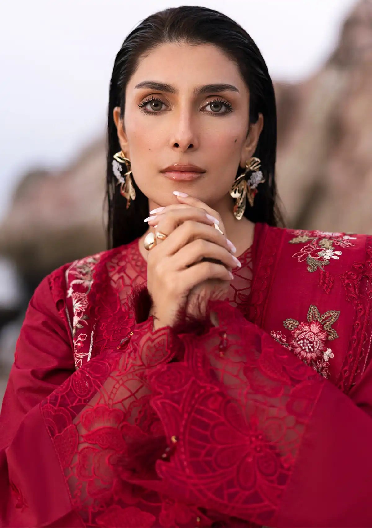 mohsin-saeed-fabrics-luxury-fashion-collection-daily-wear-wedding-and-formal-in-budget-This-product-is-from-mahnur-sirene-luxury-lawn25-d-02-a-scarlett-is-available-on-Mohsin-saeed-fabrics-website.
