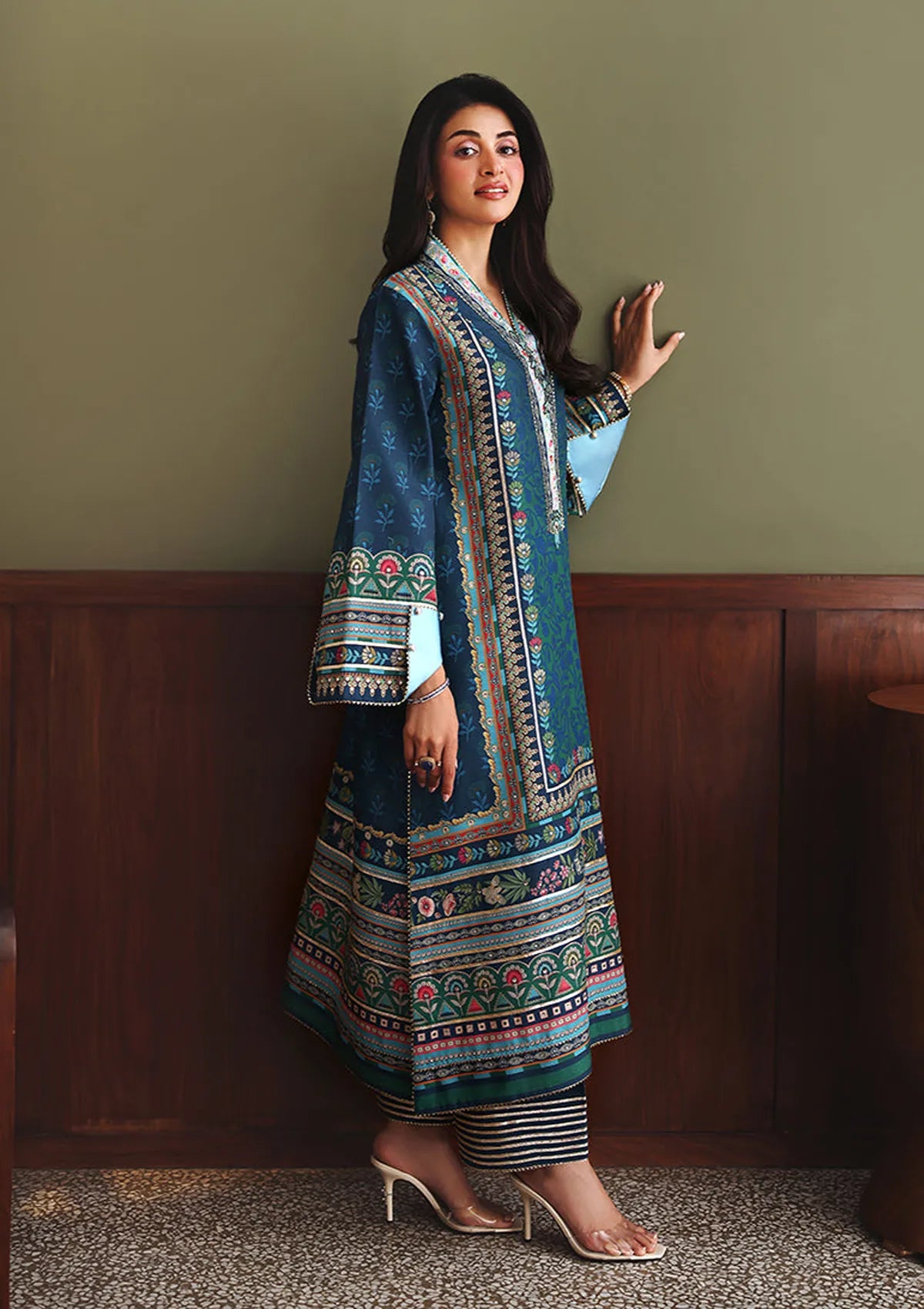 Mushq Nirvana Unapologetically Luxe'26 D-07 Scene Stealer