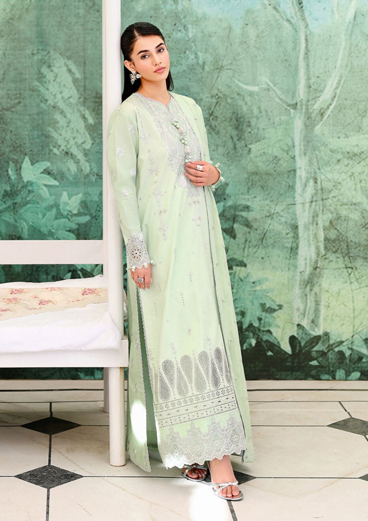 Roheenaz Veil Of Summer'26 D-07 Serene Dusk