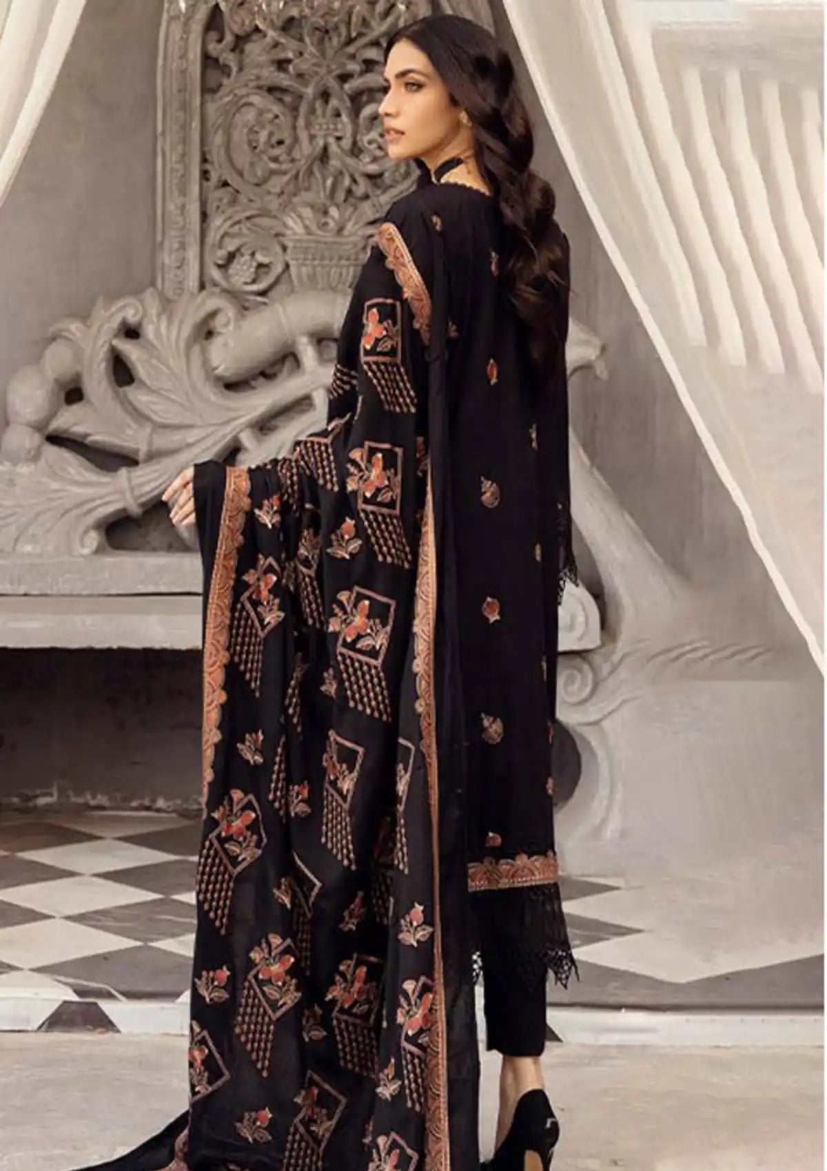 Shaista Silver Emb Peach'23 D-548 - Mohsin Saeed Fabrics