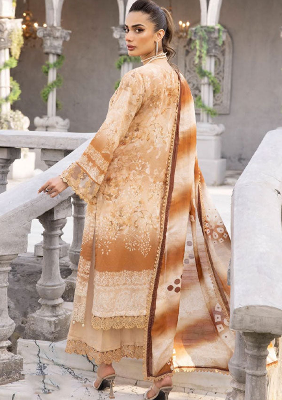 Shaista Maira Emb Karandi'23 D-181 - Mohsin Saeed Fabrics