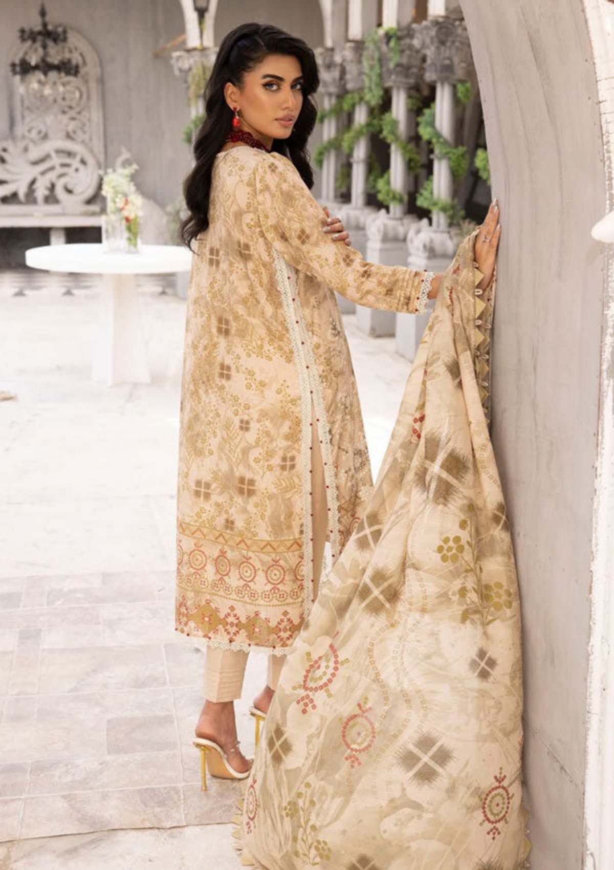 Shaista Maira Emb Karandi'23 D-183 - Mohsin Saeed Fabrics