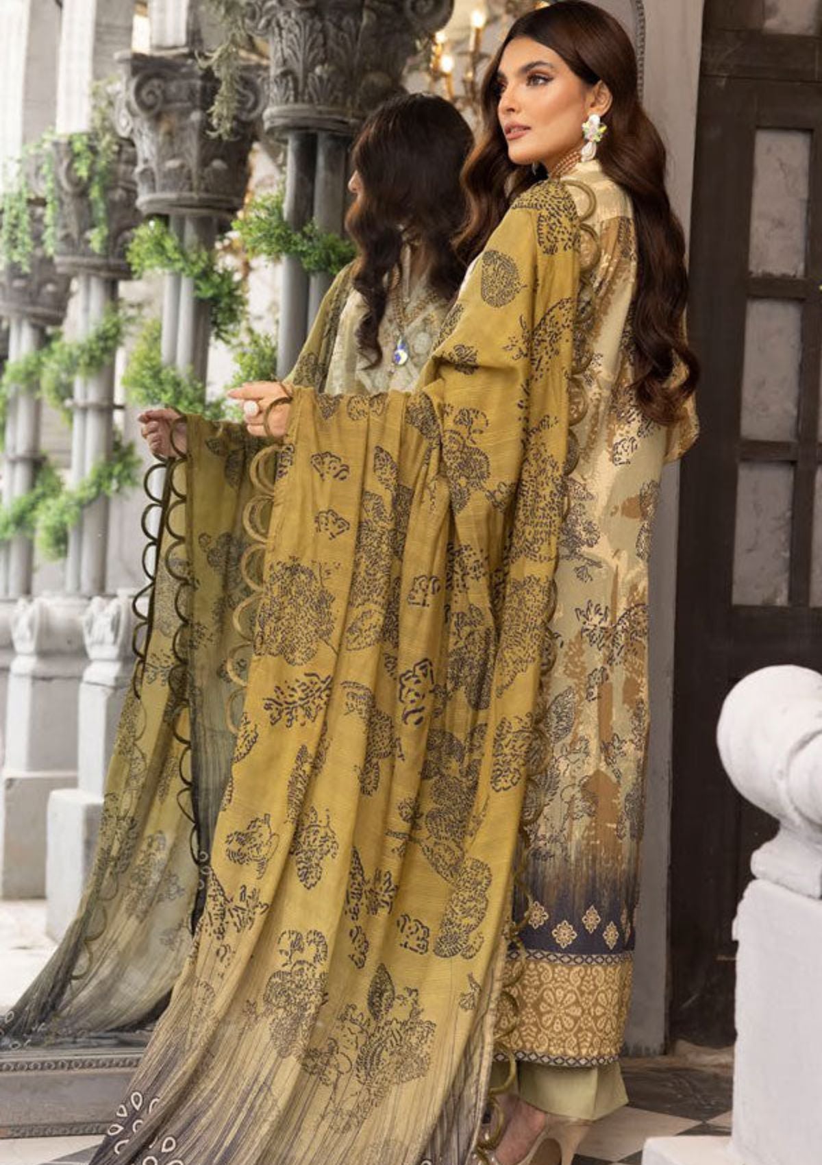 Shaista Maira Emb Karandi'23 D-187 - Mohsin Saeed Fabrics