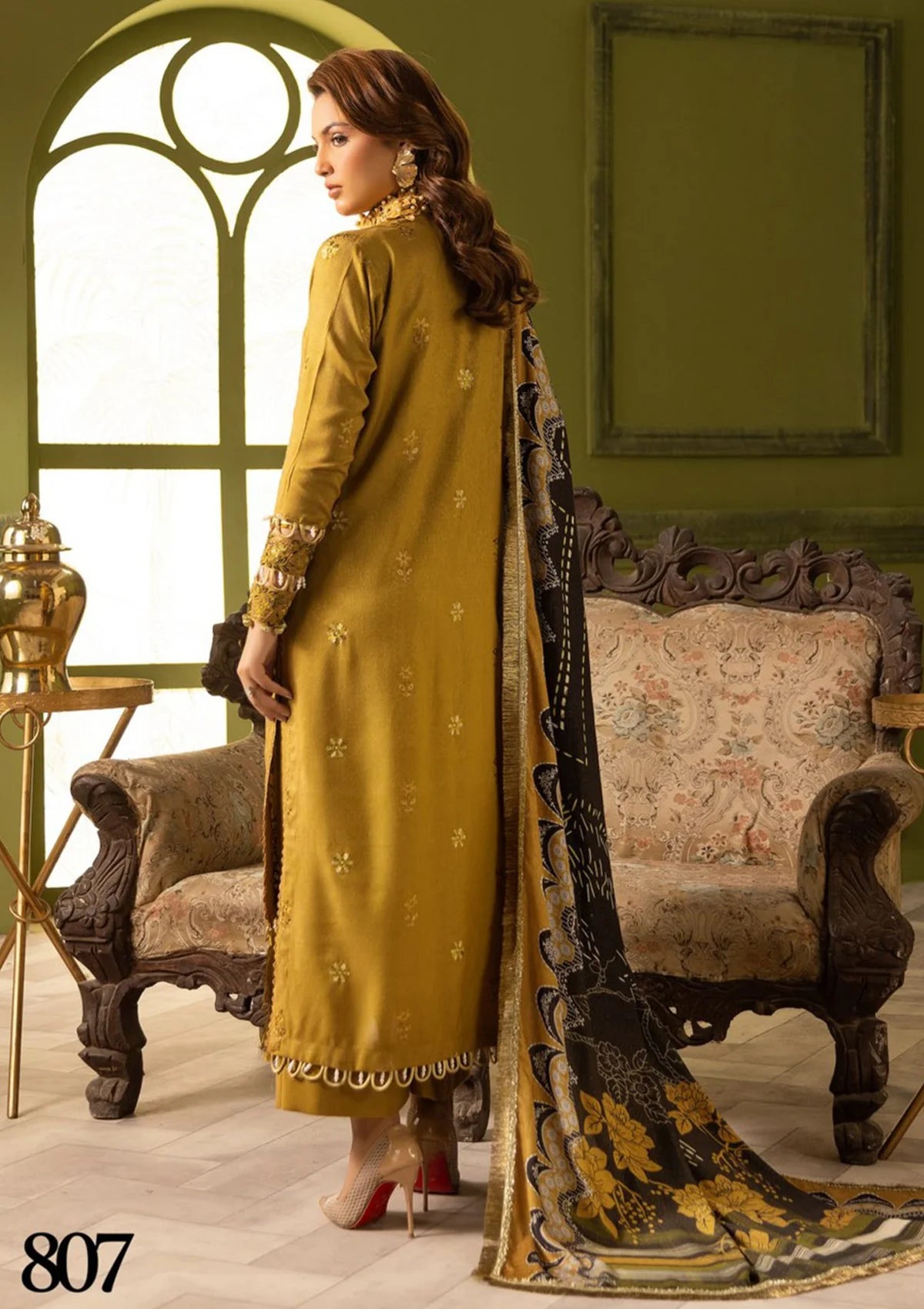 Shaista Supreme Premium Emb Peach'24 D-807