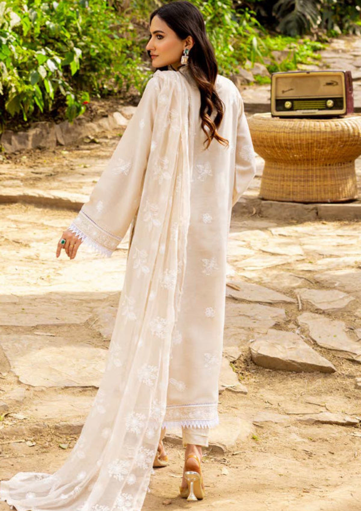 Shaista Areeha Karandi’23 SKE-29 - Mohsin Saeed Fabrics