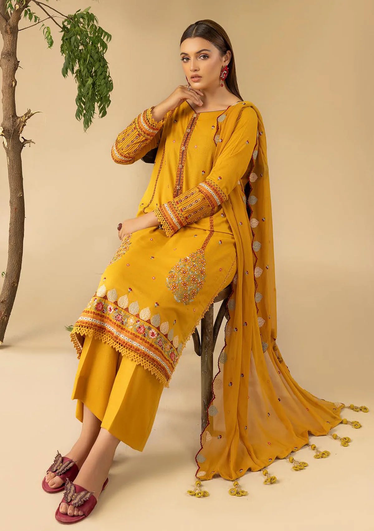 Shamiyana by Khoobsurat Karandi'24 KS-302