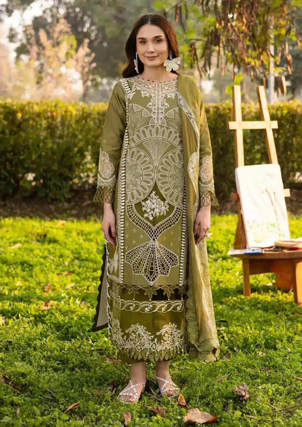 mohsin-saeed-fabrics-designer-daily-wear-formal-and-wedding-suits-within-budget-This-product-is-from-parishay-shangrila-lawn-vol-0225-shr-04-is-available-on-Mohsin-saeed-fabrics-website.