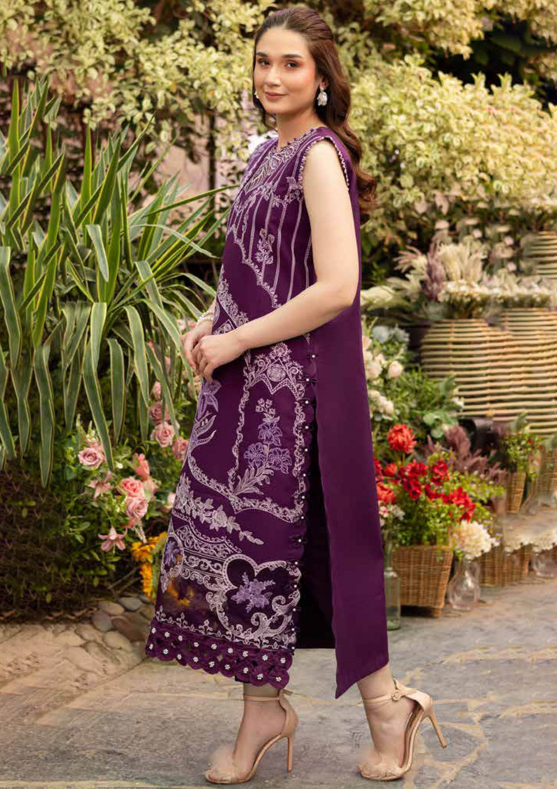 mohsin-saeed-fabrics-designer-daily-wear-formal-and-wedding-suits-within-budget-This-product-is-from-parishay-shangrila-lawn-vol-0225-shr-08-is-available-on-Mohsin-saeed-fabrics-website.