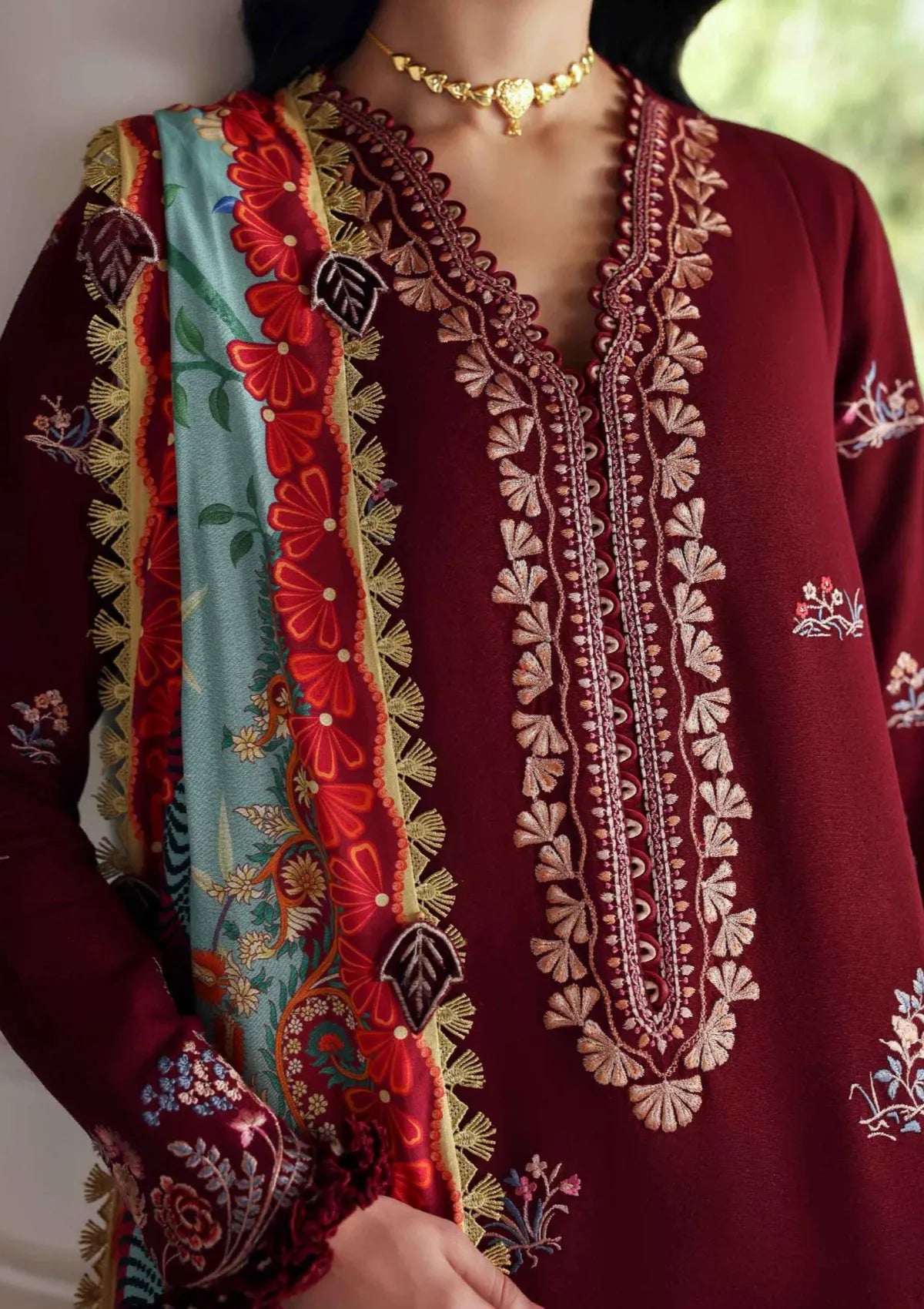 Republic Amaris Luxury Shawl'25 D-04 Sienna